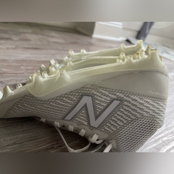 New Balance BurnX Lacrosse Cleats SIZE Men’s 4.5 - Picture 2 of 11